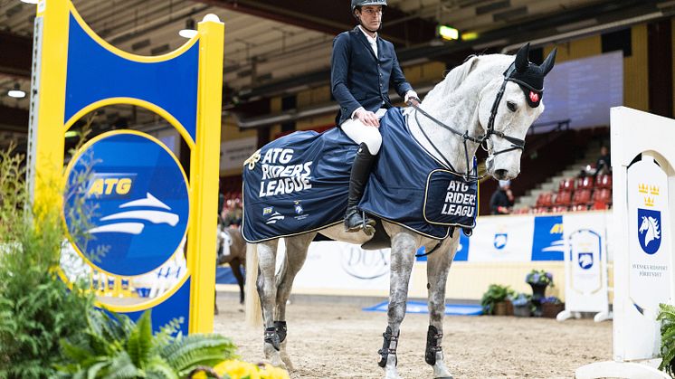 Thomas Ryan, på hästen C. Amelusina R60 vann ATG Riders League i Flyinge