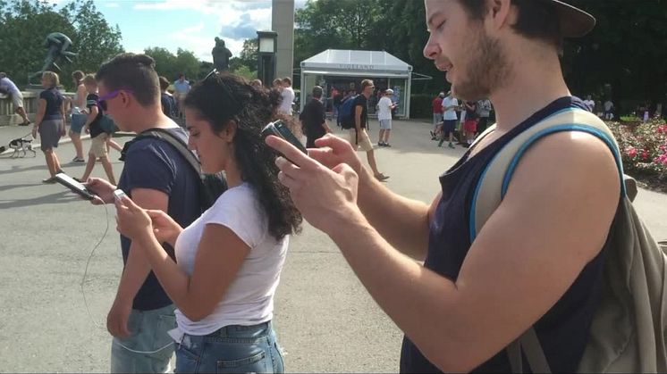 På jakt etter Pokèmons i Frognerparken