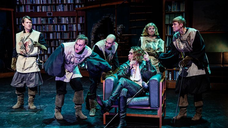 Cyrano_Press_EMP_8119