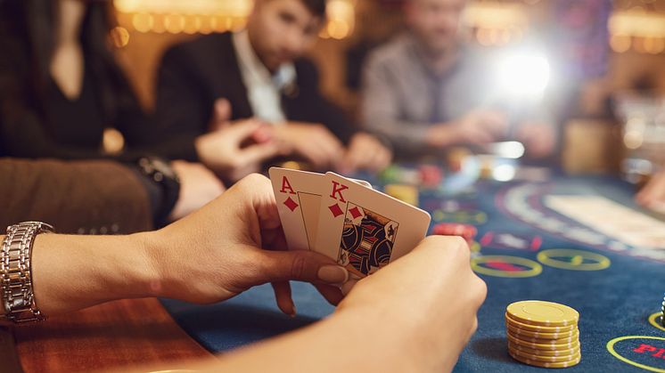 Spelfriheten lanserar slutna självhjälpsmöten för pokerspelare.