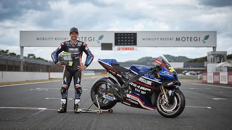 Crutchlow Shows Off Yamalube RS4GP Racing Team YZR-M1 at Private Motegi Test