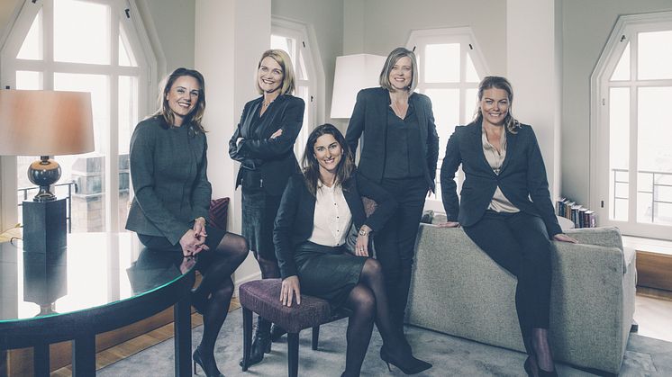 Från vänster: Charlotta Olsson, Helena Törnquist, Therese Andersson, Cecilia Wingård, Anna Blomqvist. Foto: Rickard L. Eriksson