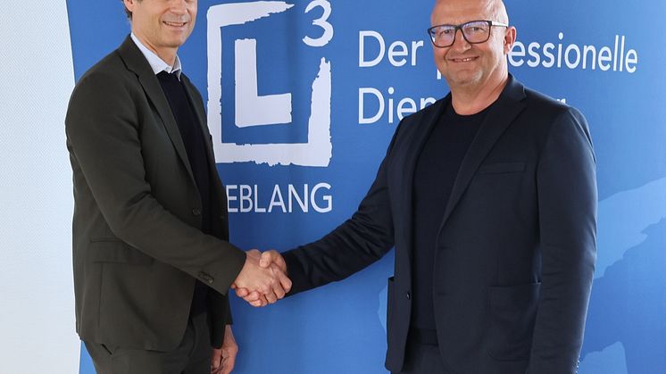Der geschäftsführende Gesellschafter der DR.SCHNELL GmbH & Co. KGaA, Dr. Thomas Schnell, und der geschäftsführende Gesellschafter der LIEBLANG Gruppe, Roman Großmann. (Copyright: LIEBLANG Gruppe) 