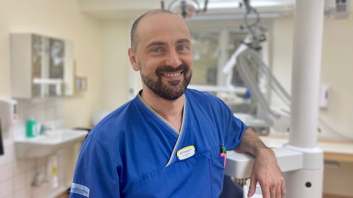 Onsdag den 16 oktober håller ST-tandläkaren Florin Schiopu sin examinationsföreläsning i endodonti