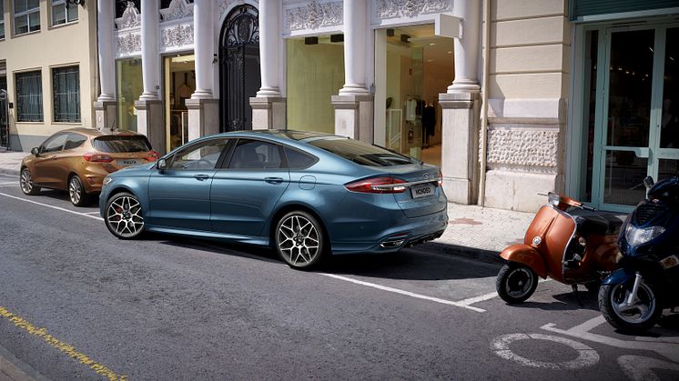 2019FordMondeo-Hybrid_014