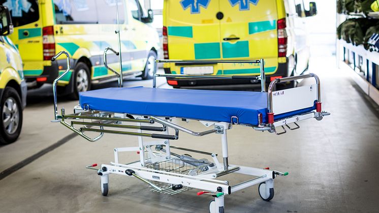 Patientvagn Proton S10 som används för patienttransporter är en av de produkter som Proton Caretec utvecklar och tillverkar i Skillingaryd.