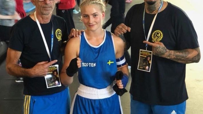  Thelma, en lovande talang inom boxning, fortsätter att boxas trots sin typ 1-diabetes