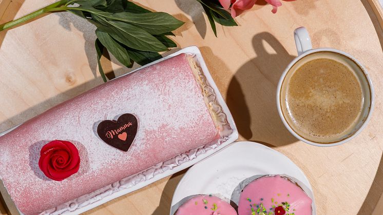 Rosa Morsdagstubbe och beskvi till Mors Dag.JPG