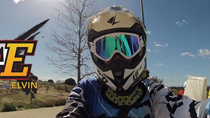 Amanda Elvin, 20, önskar en Glad Enduropåsk från Italien
