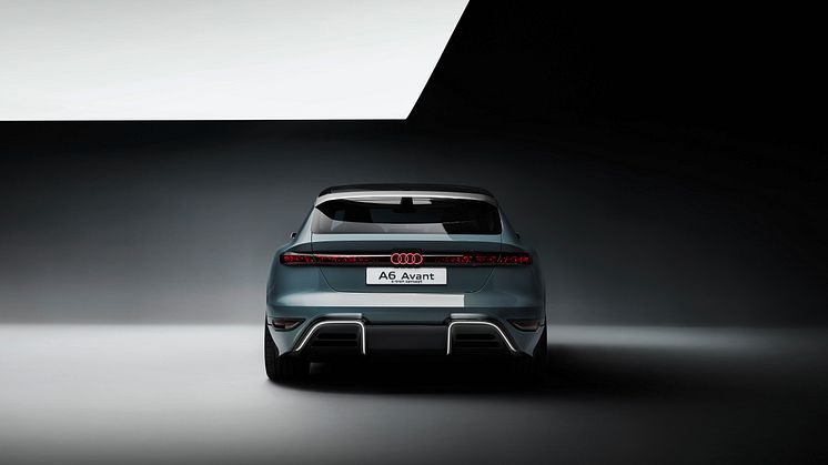 Audi A6 Avant e-tron concept