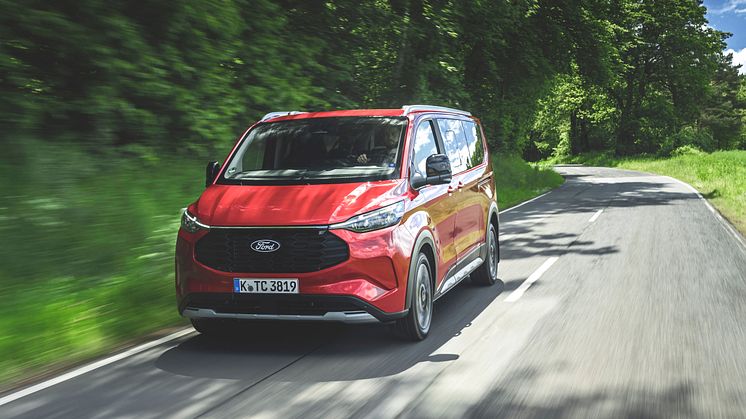 Ford Tourneo Custom Active (6).jpg