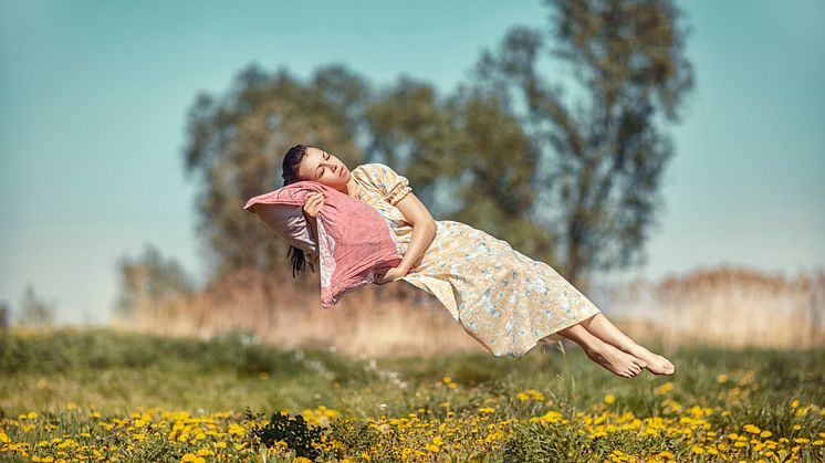 EXPERT COMMENT: Why do you feel like you’re falling when you go to sleep?