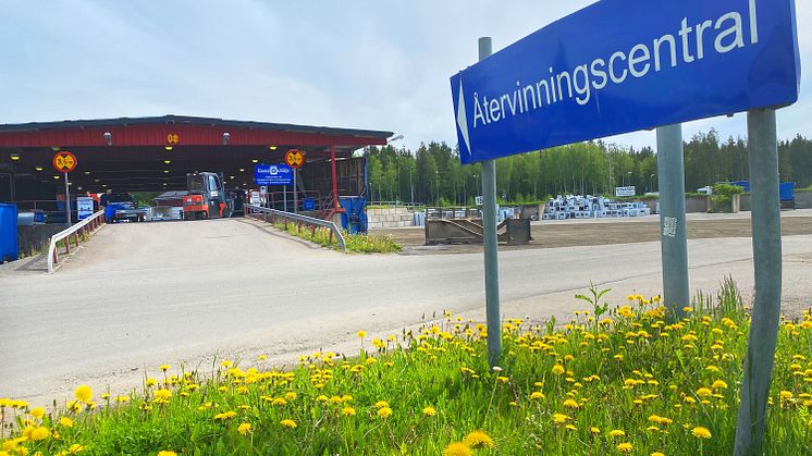 Från och med den här veckan kan Karlskogaborna besöka sin återvinningscentral även på söndagar.