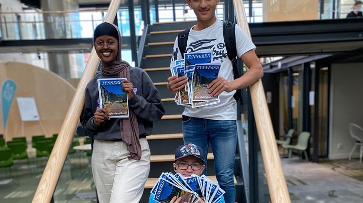 Muna Osman, Mailo Hassani och Junior Sandgren med ett av resultaten av två veckors entreprenörsjobb