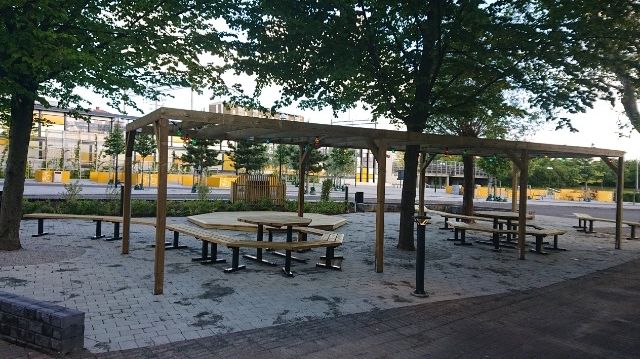 Nya mötesplatsen på Törnrosen