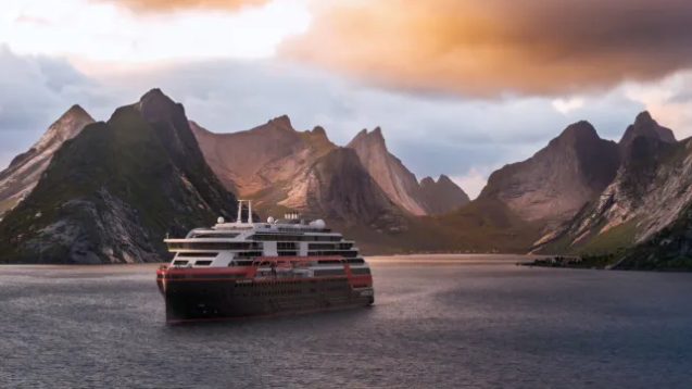 Hurtigruten expands to Alaska – presents the widest ever selection of expedition cruises