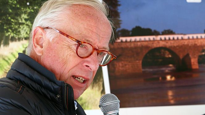 Gunnar Hökmark i Sparbankernas tält på Almedalsveckan