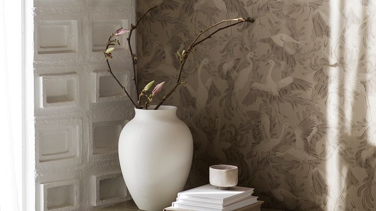 Dancing_Crane-1_Image_Roomshot_Item_3127_001_PR