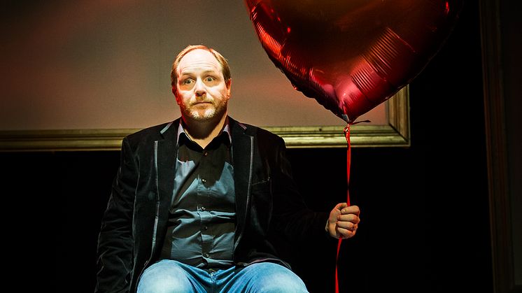 ur Morgan Alling Show En Föreställning Om Kärlek 
