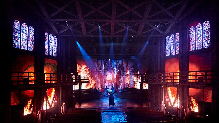 Disneys Ringaren i Notre Dame. Bild från Fredericia Teater. Foto Søren Malmose