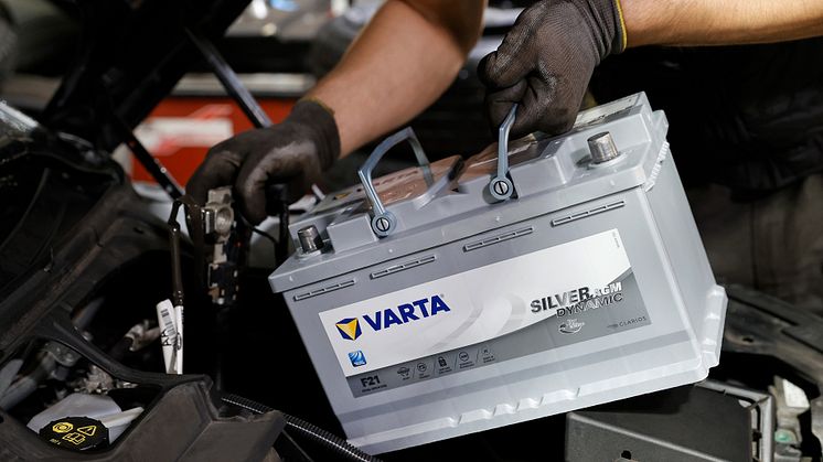Kontrollera batteriet