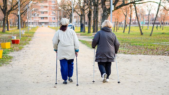 Hur kan äldre och personer med demens hantera information om Corona?