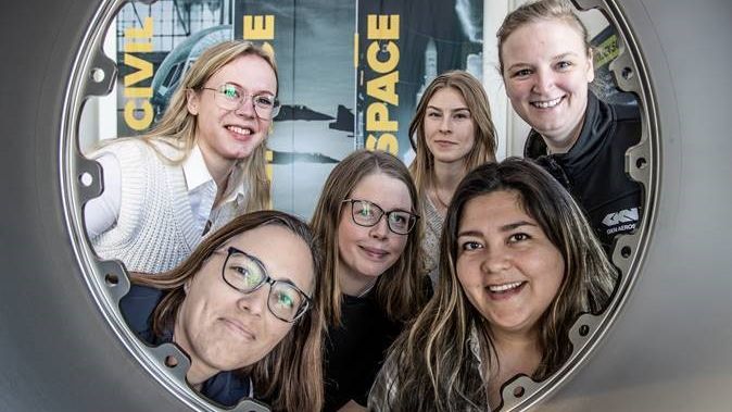 Lisa Åhlström, Vilma Segerhjelm, Mathilda Tenggren, Céline Souillet Sundberg, Hanna Blom och Elin Lindberg