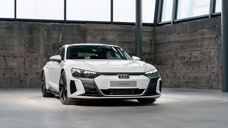 Audi e-tron GT (Gletsjerhvid)