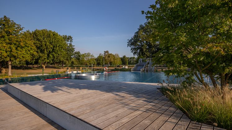 Schwimmen und Schwärmen im Badepark Berenbostel