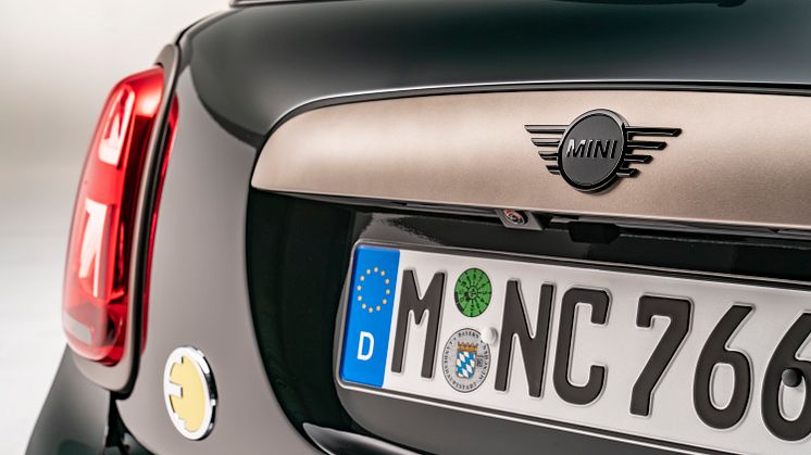 MINI Cooper SE Resolute Edition