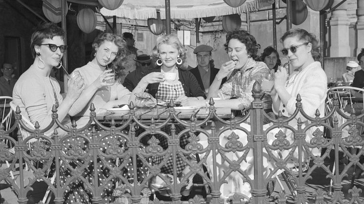 Ringbaren på Kungsportsavenyn var en populär uteservering på 1950-talet. Foto: Hjörnearkivet, Göteborgs stadsmuseum
