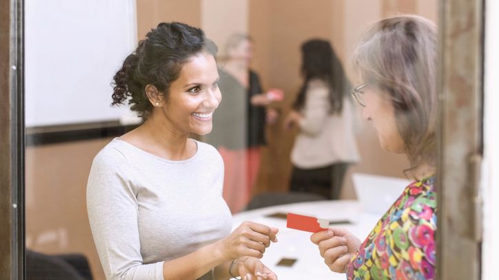 Nya insatser för företagande och arbete genom sociala företag 