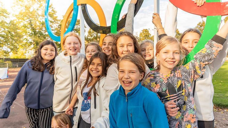 Olympisk Utmaning Kristineberg 20201008 Gruppbild ringarna.jpg