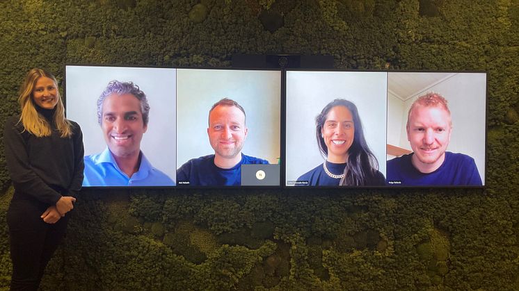 From left; Guro Skjæveland and Joe Eliston from Nysnø together with Spoor AI founders  Ask Helset, Lorea Coronado-Garcia and Helge Reikerås