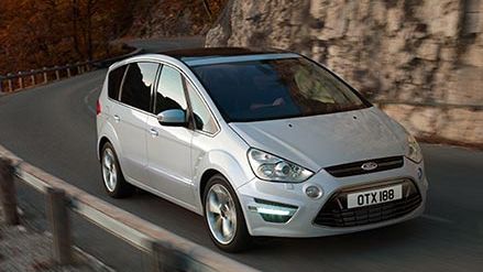 Nye S-MAX - en sporty familiebil med masse plass, fleksible løsninger og plass for 7