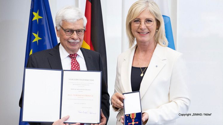 Dr. Peter Gerhardt + Staatsministerin Ulrike Scharf