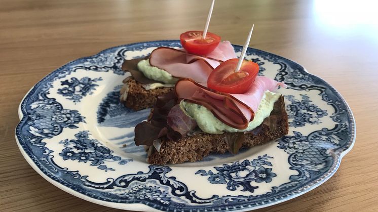Snittar med ärtkräm