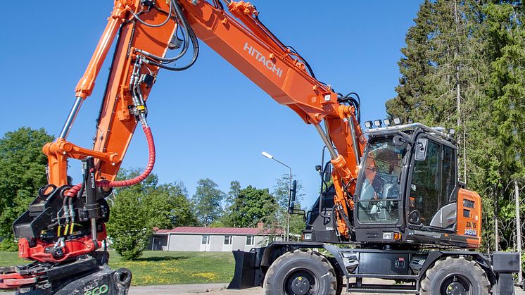 Hitachi_Delvator_ZX145W-6_1596