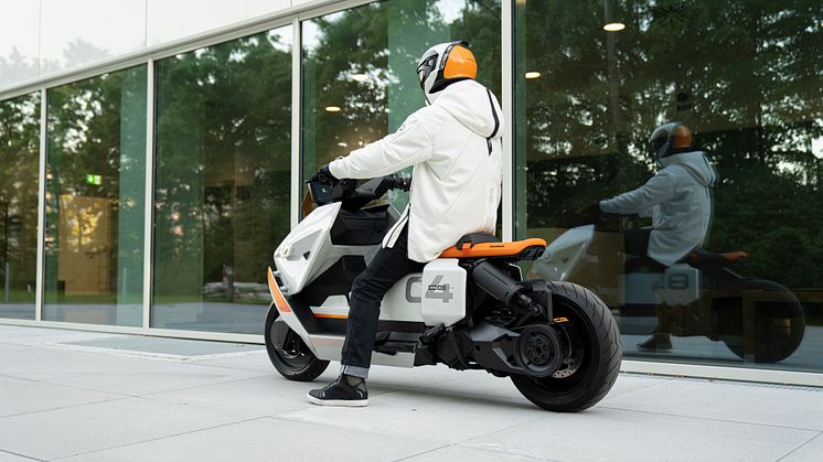 BMW Motorrad Definition CE 04