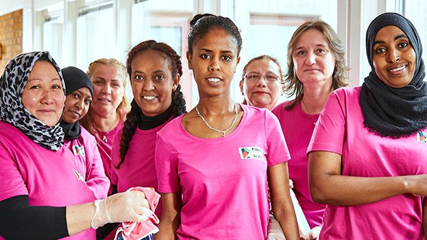 Kvinnor för Bäckby, fr v: Rahima, Ferdos, Betol, Mhret, Wodase, Silvia, Sahar och Kedira.