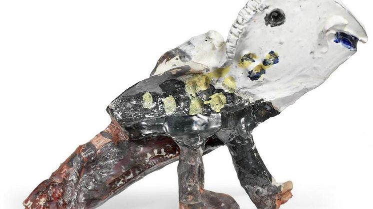 Asger Jorn- "Blufærdig fugl", Albisola, 1954. (Fri form). Usign. Polykromt dekoreret glaseret brændt ler. H. 36. L. 50.
