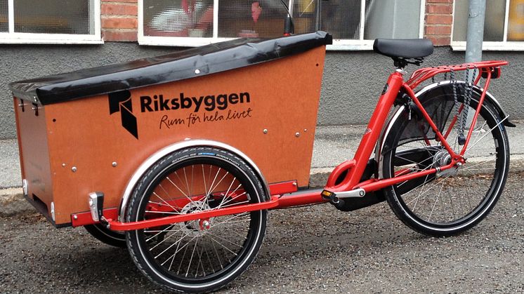 Riksbyggen deltar i forskningsprojekt med lådcyklar
