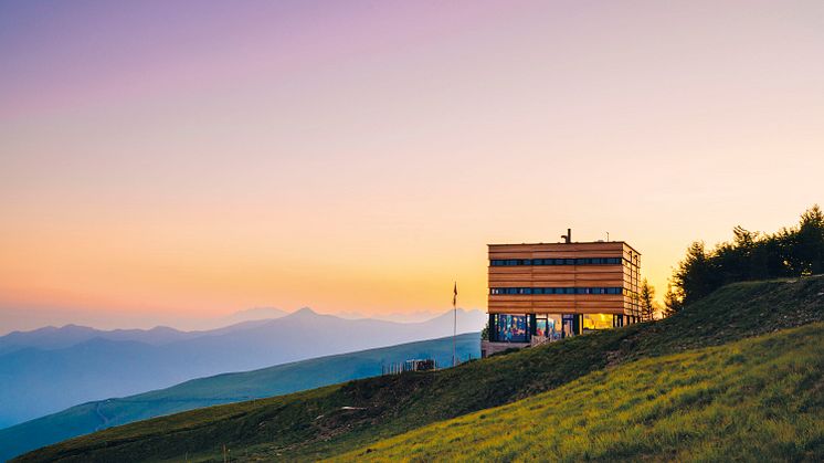 Capanna Monte Bar-Copyright by: Milo Zanecchia