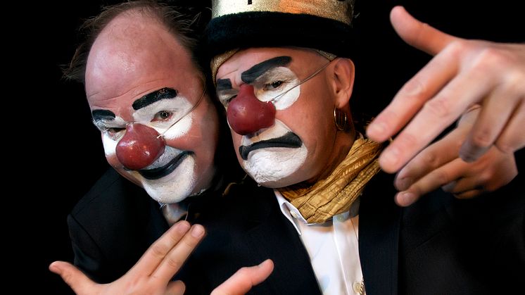 Shakespeare i clowntappning och möte mellan vislegendarer 