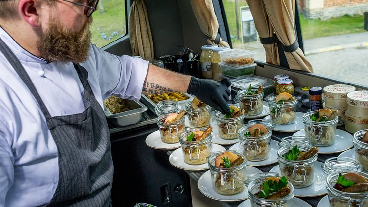 Johan Ekman arrangerar exklusiv presslunch i samband med presentation av årets stora resmål ABC – Alsace, Bourgogne, Champagne och Chablis