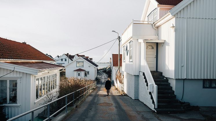 Svag prisnedgång i december men antalet bostadsaffärer ökade kraftigt under 2024 - kommentar till Svensk Mäklarstatistik