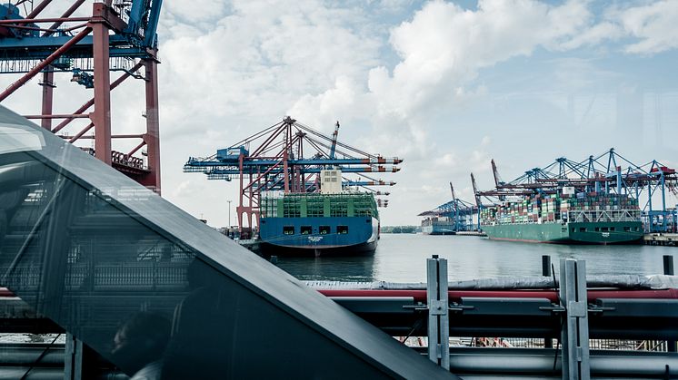Take-Off_Hamburg_Hafen_2
