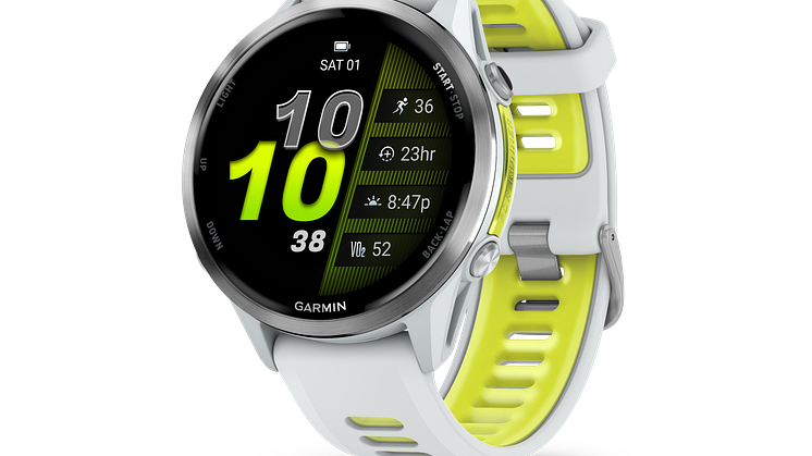 010-02969-11_01_Forerunner970_TitaniumWhitestone_HR_Front-Left_0000_Whitestone_Hero.png
