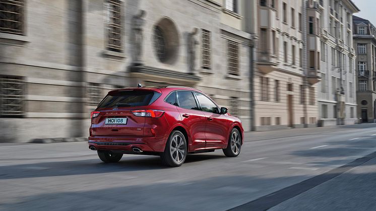 FORD_KUGA_ST-LINE_PHEV_021-LOW.jpg
