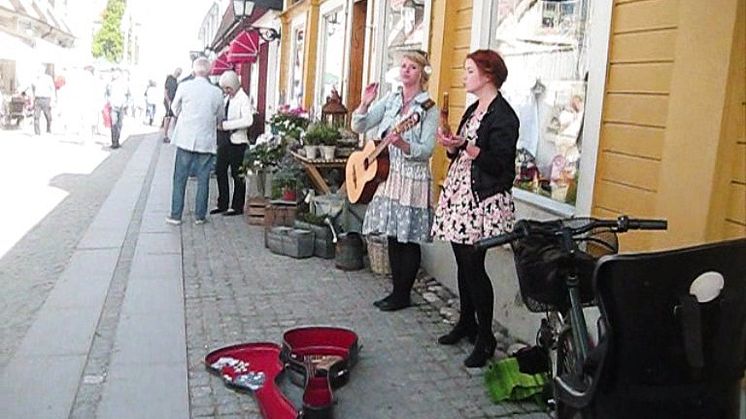 Gatumusikanterna på Ångans dag i Mariefred